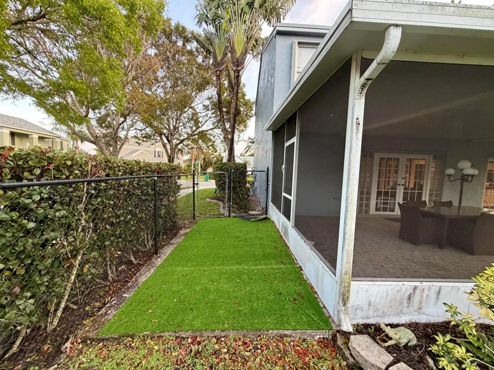 10319 GROVE STREET Cooper City, FL 33328