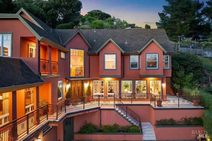76 Bay Vista Drive Mill Valley, CA 94941