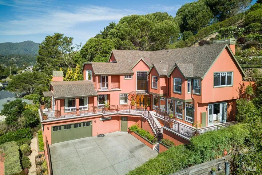 76 Bay Vista Drive Mill Valley, CA 94941