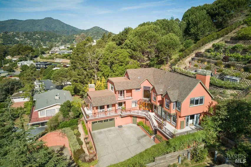 76 Bay Vista Drive Mill Valley, CA 94941