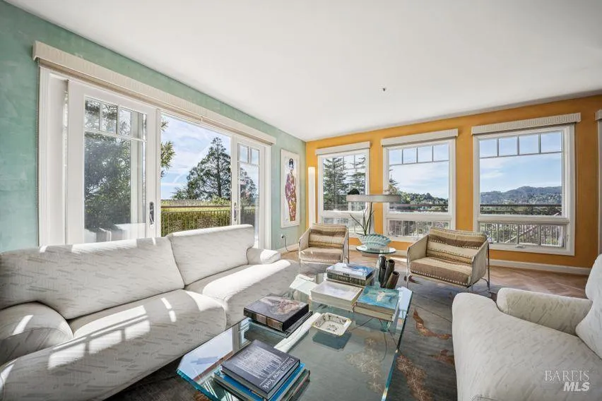 76 Bay Vista Drive Mill Valley, CA 94941