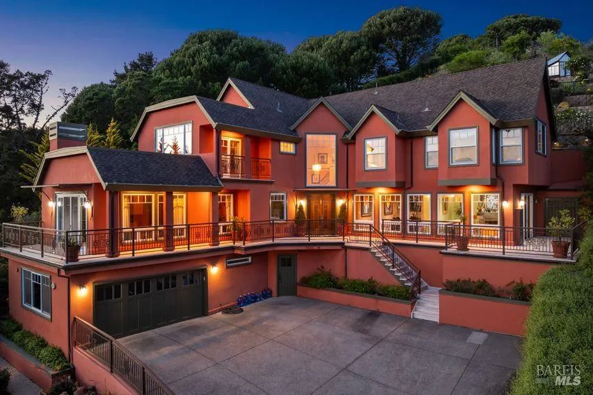 76 Bay Vista Drive Mill Valley, CA 94941