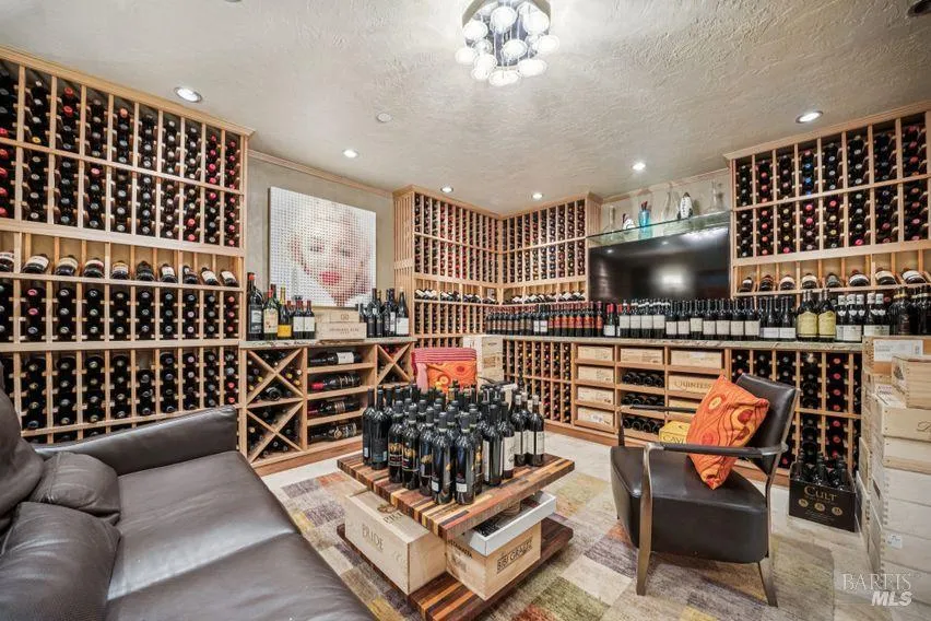 76 Bay Vista Drive Mill Valley, CA 94941