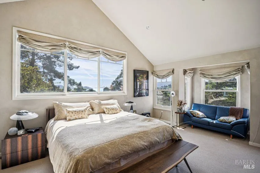 76 Bay Vista Drive Mill Valley, CA 94941