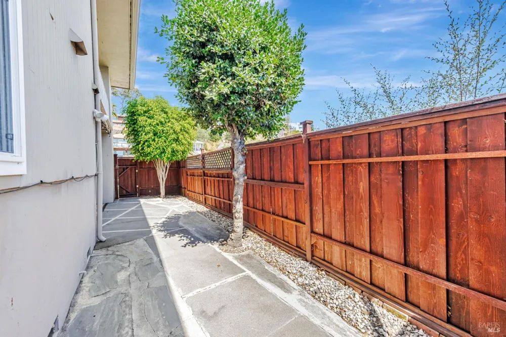 4 Point San Pedro Road ##4 San Rafael, CA 94901