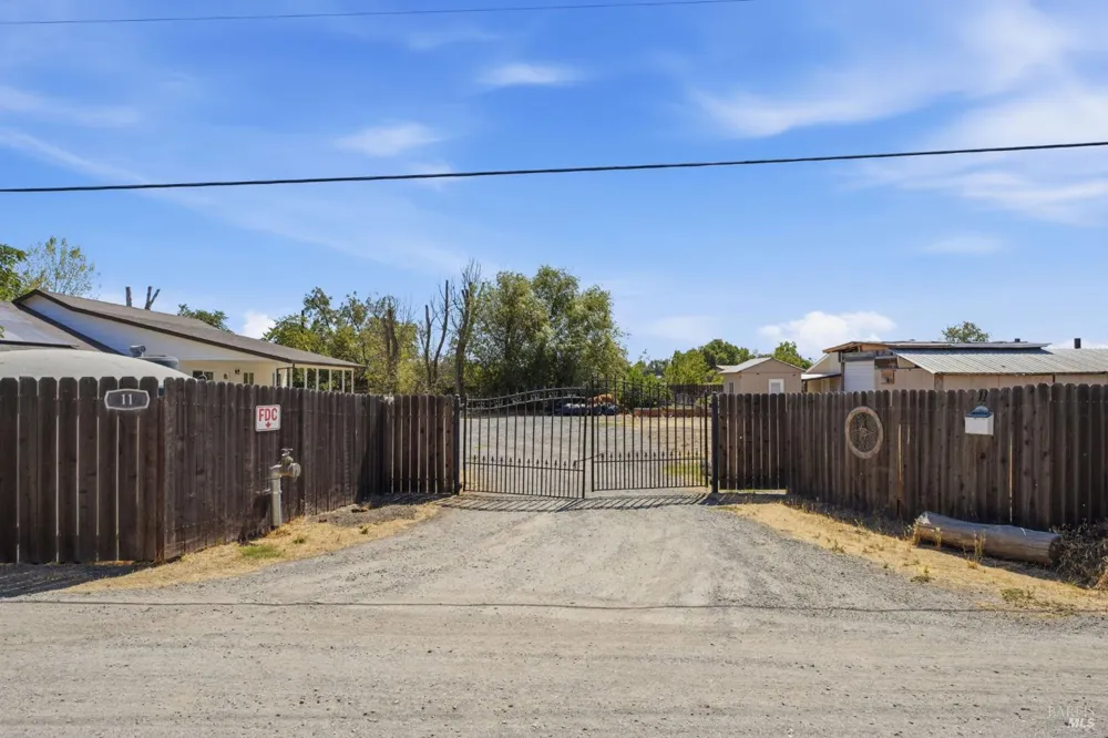 11 Pastor Lane Knightsen, CA 94513