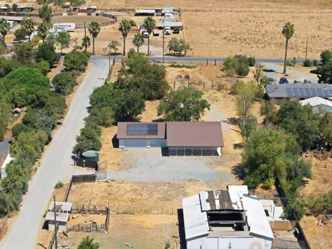 11 Pastor Lane