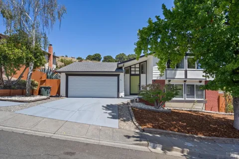 43 Garthe Court