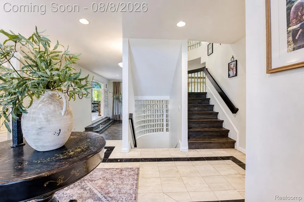 2425 Darren Drive Washington Township, MI 48094