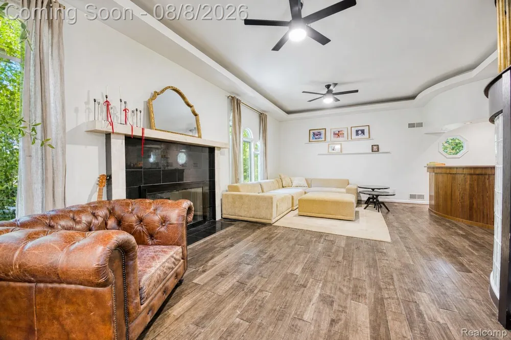 2425 Darren Drive Washington Township, MI 48094