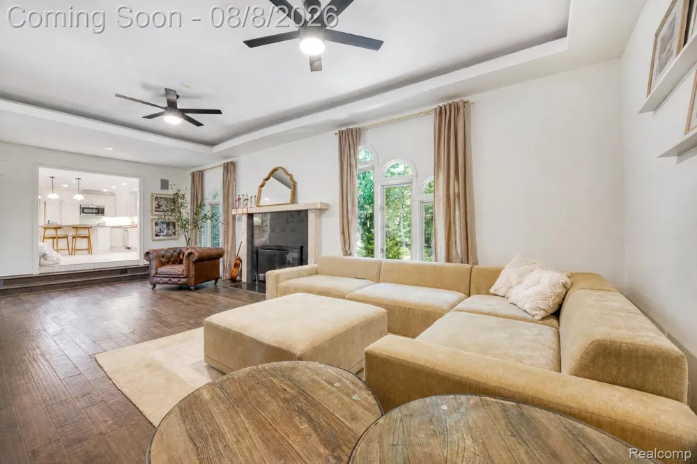 2425 Darren Drive Washington Township, MI 48094