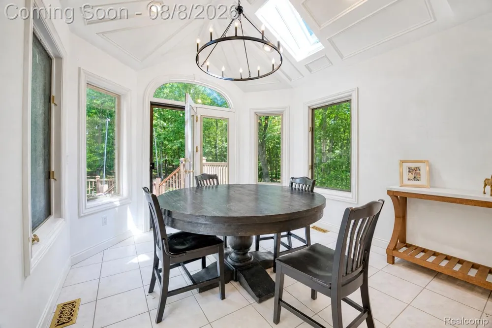 2425 Darren Drive Washington Township, MI 48094