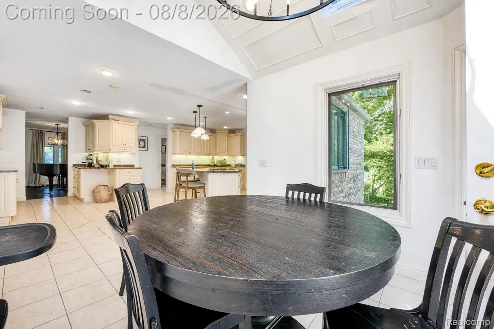 2425 Darren Drive Washington Township, MI 48094