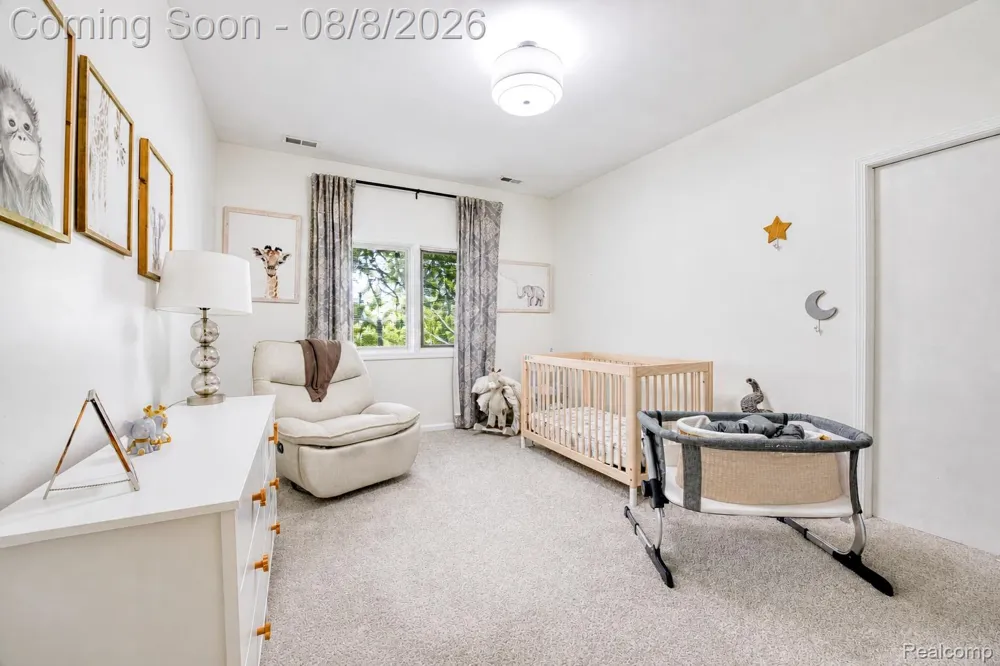 2425 Darren Drive Washington Township, MI 48094