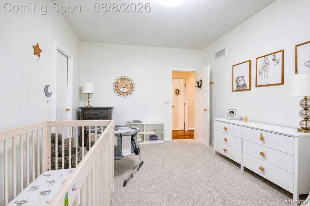 2425 Darren Drive Washington Township, MI 48094