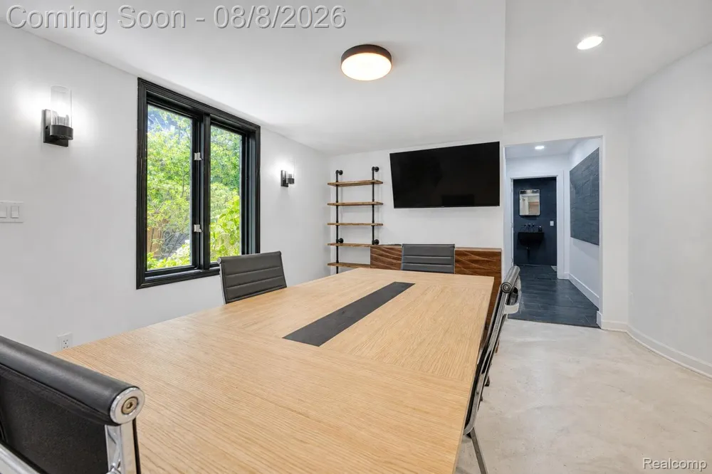 2425 Darren Drive Washington Township, MI 48094
