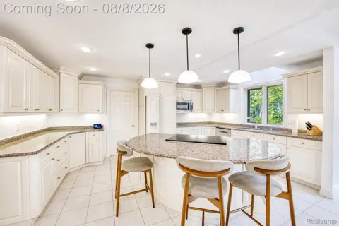 2425 Darren Drive