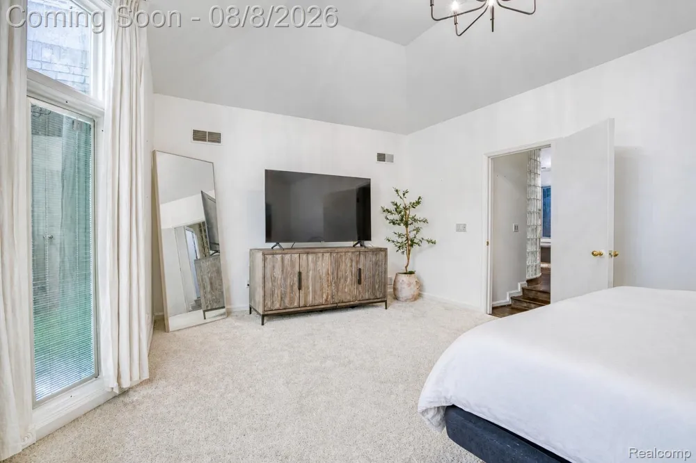 2425 Darren Drive Washington Township, MI 48094