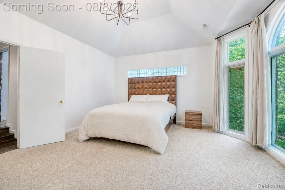 2425 Darren Drive Washington Township, MI 48094
