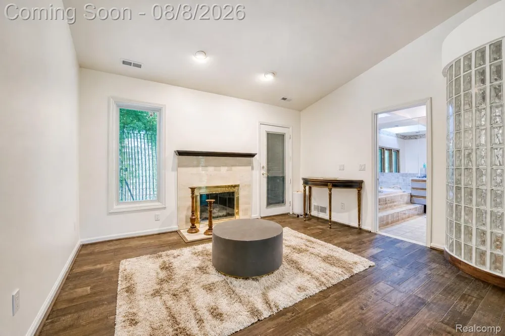 2425 Darren Drive Washington Township, MI 48094