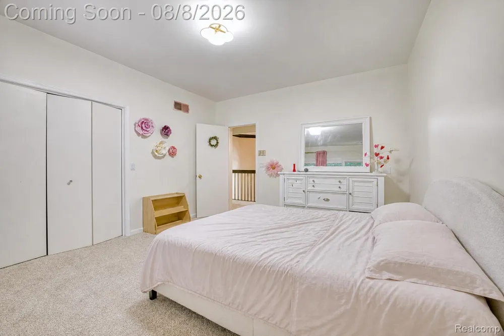 2425 Darren Drive Washington Township, MI 48094