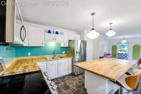 1105 Hasper Drive