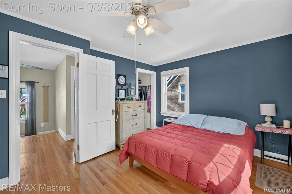 2212 22nd Street Wyandotte City, MI 48192