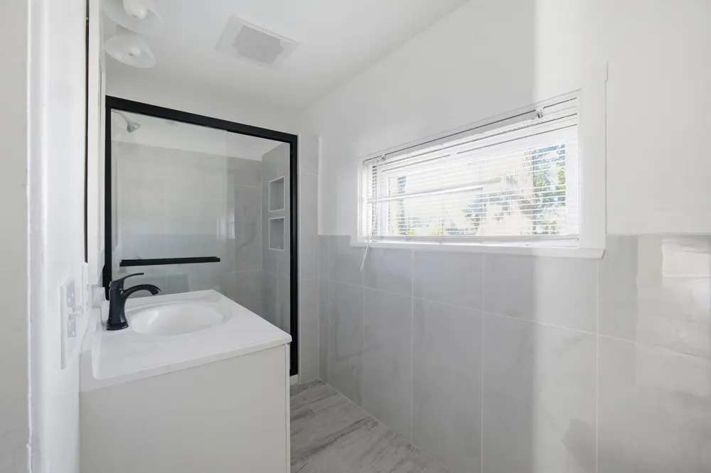 1580 Beidler Street Muskegon City, MI 49441