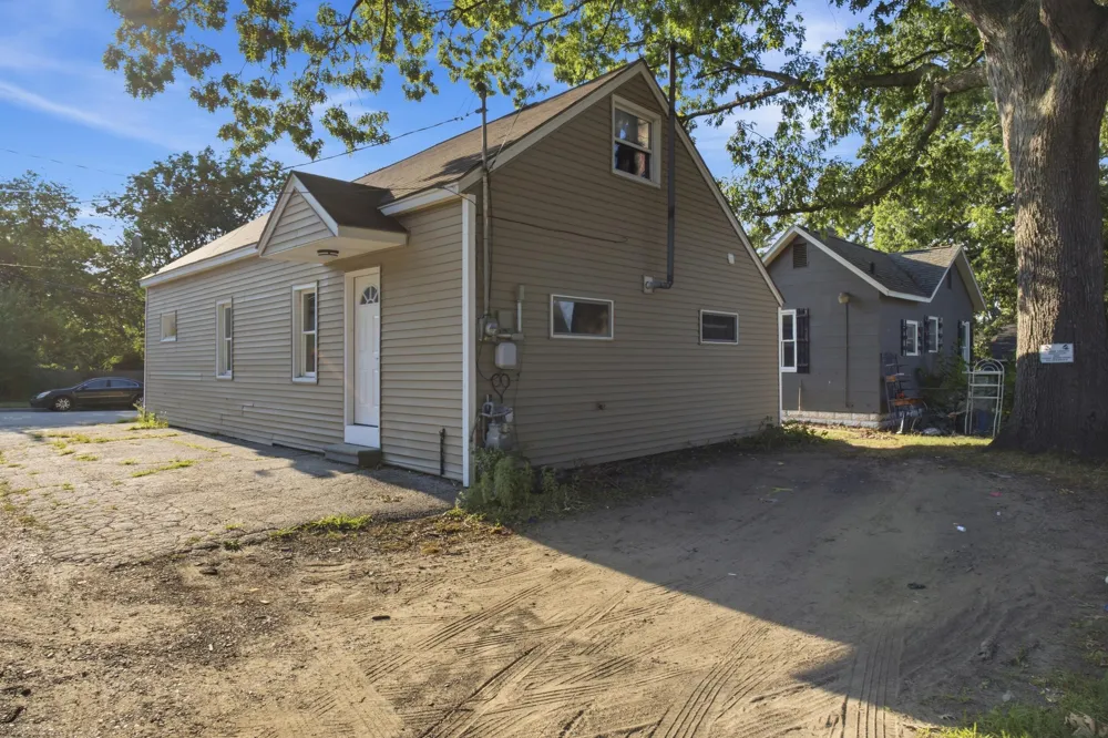 1580 Beidler Street Muskegon City, MI 49441