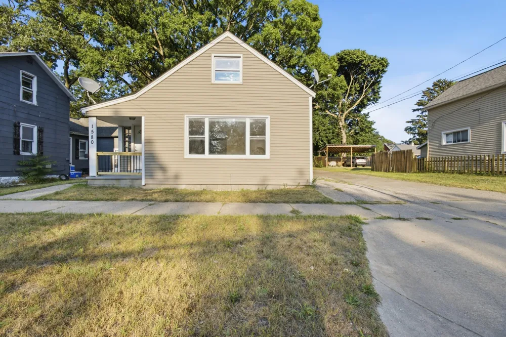 1580 Beidler Street Muskegon City, MI 49441