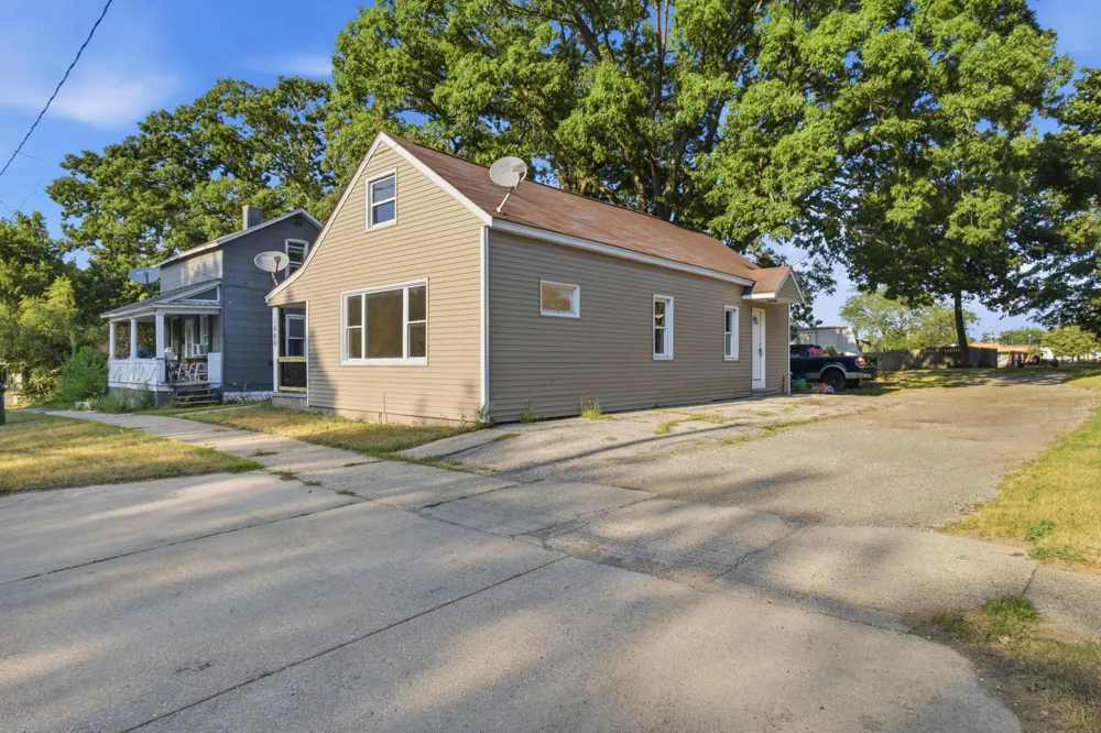 1580 Beidler Street Muskegon City, MI 49441