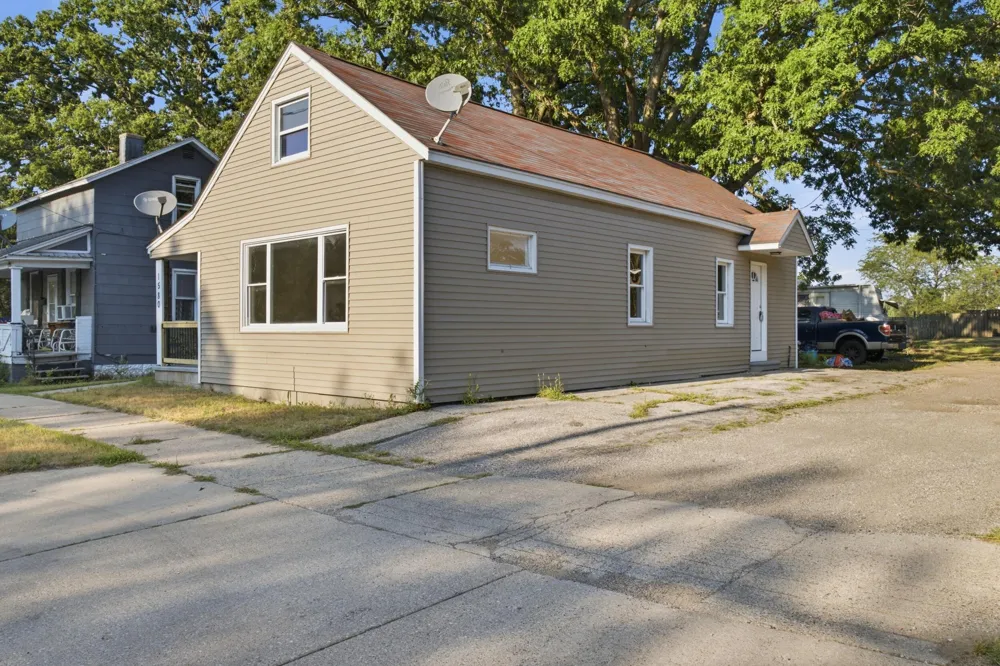 1580 Beidler Street Muskegon City, MI 49441