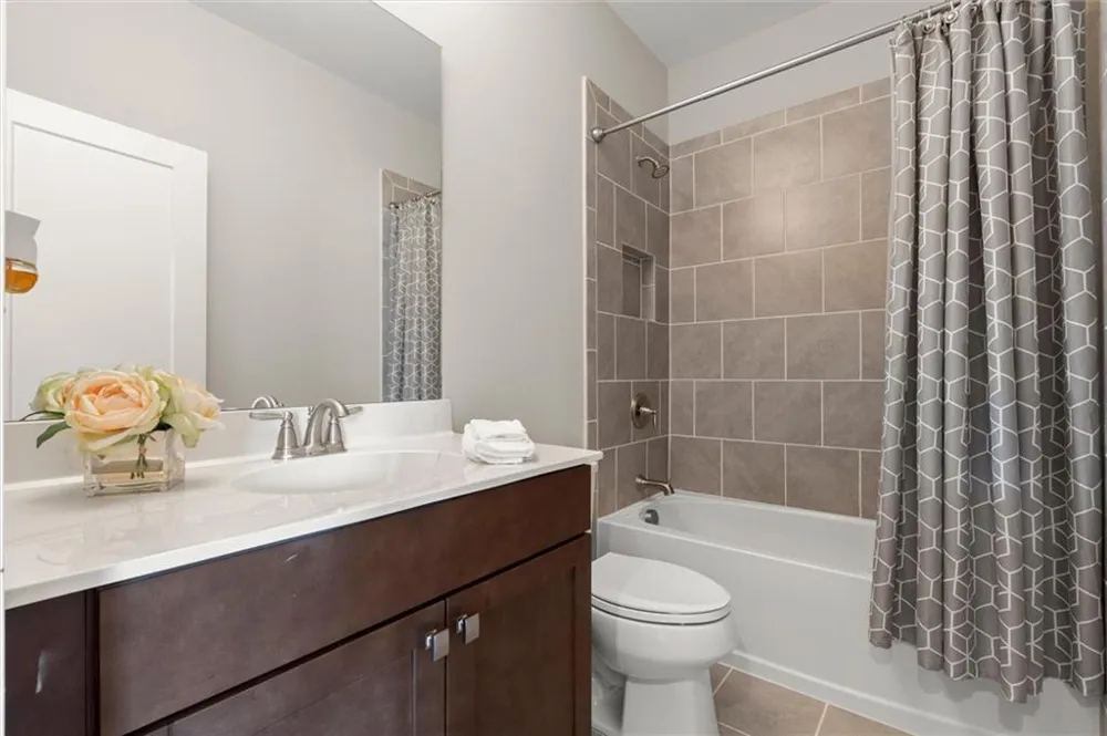 138 Inwood Walk Woodstock, GA 30188