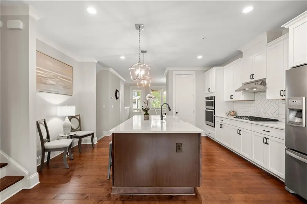 138 Inwood Walk Woodstock, GA 30188