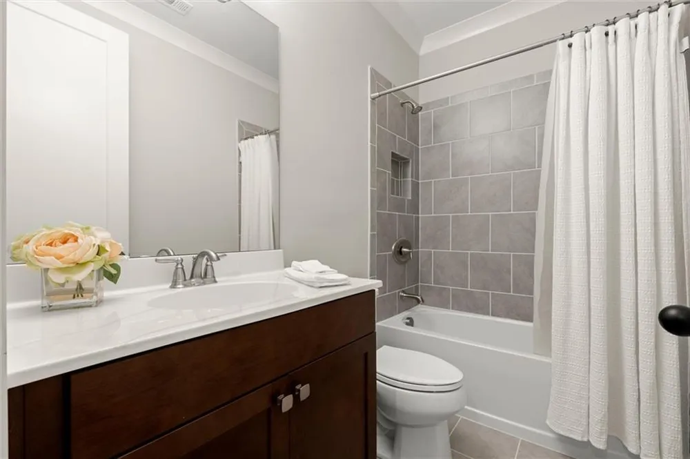 138 Inwood Walk Woodstock, GA 30188