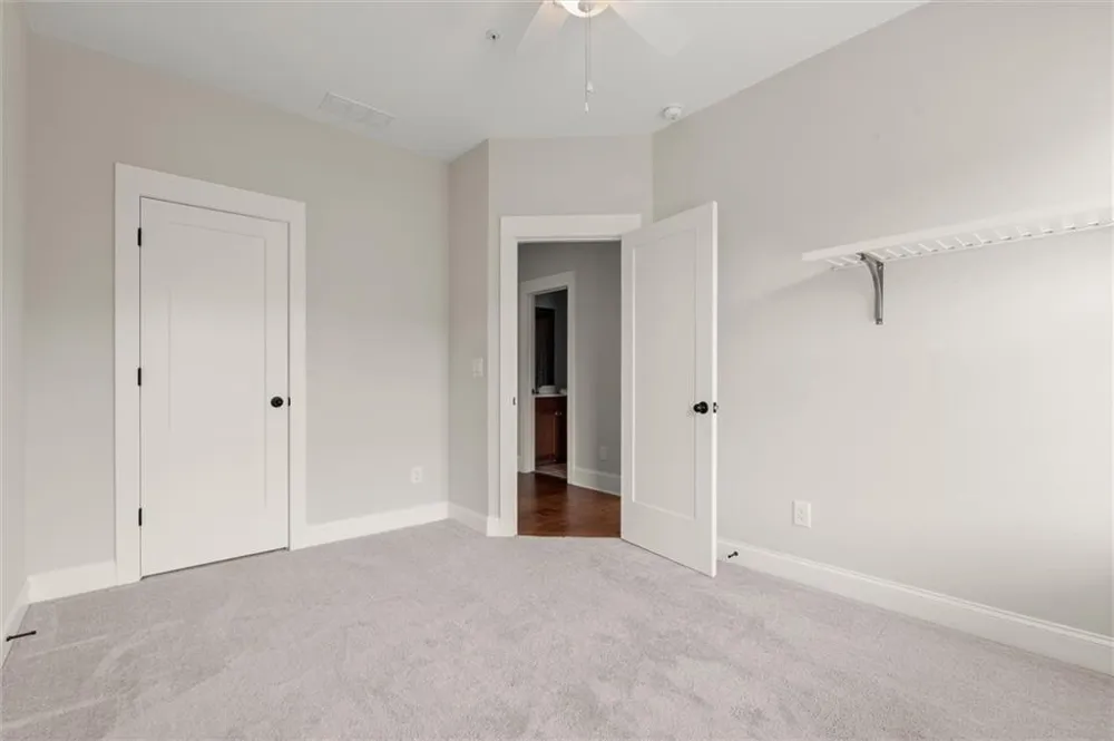 138 Inwood Walk Woodstock, GA 30188