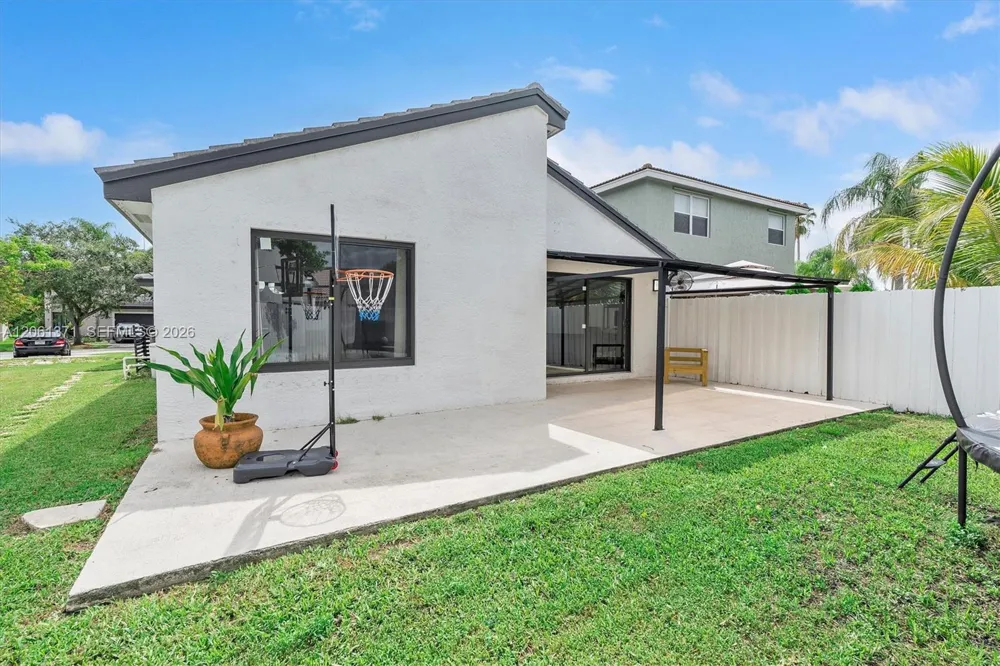 2956 SW 179th Ave Miramar, FL 33029