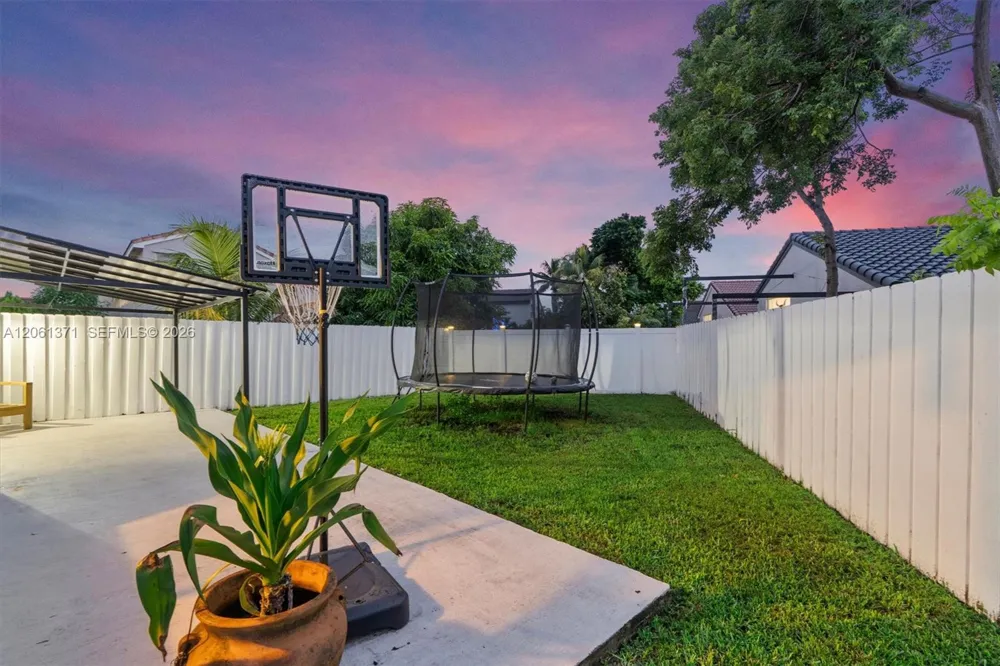 2956 SW 179th Ave Miramar, FL 33029