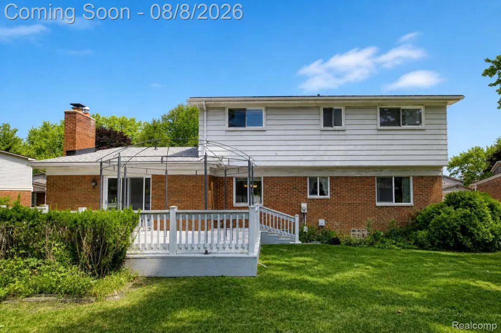 416 Lawson Court Troy City, MI 48084