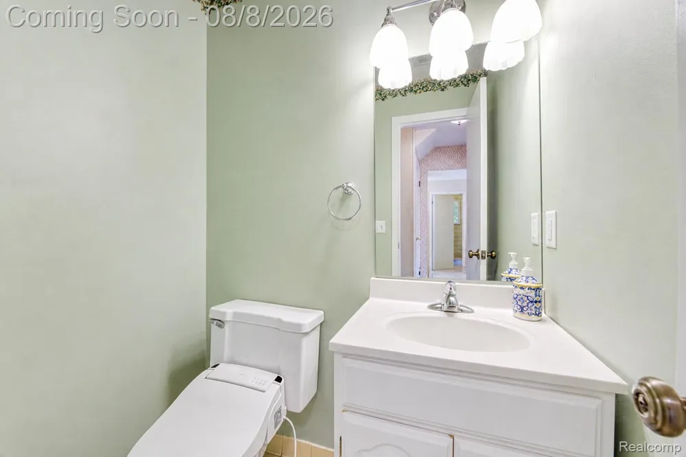 416 Lawson Court Troy City, MI 48084
