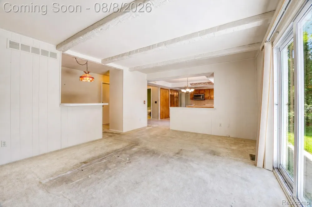 416 Lawson Court Troy City, MI 48084