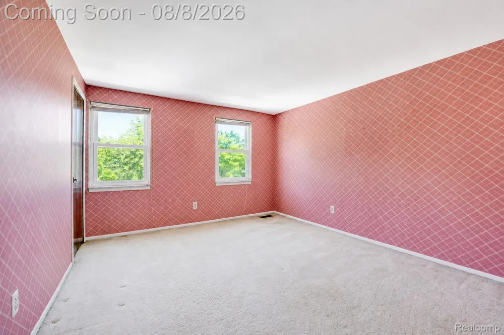 416 Lawson Court Troy City, MI 48084