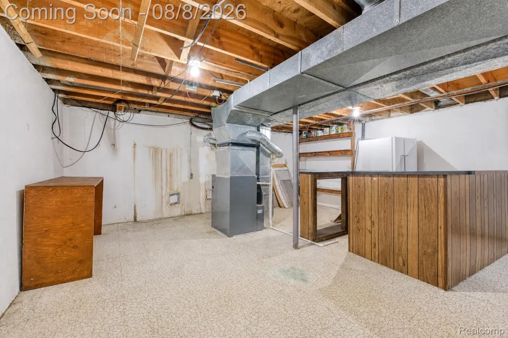416 Lawson Court Troy City, MI 48084