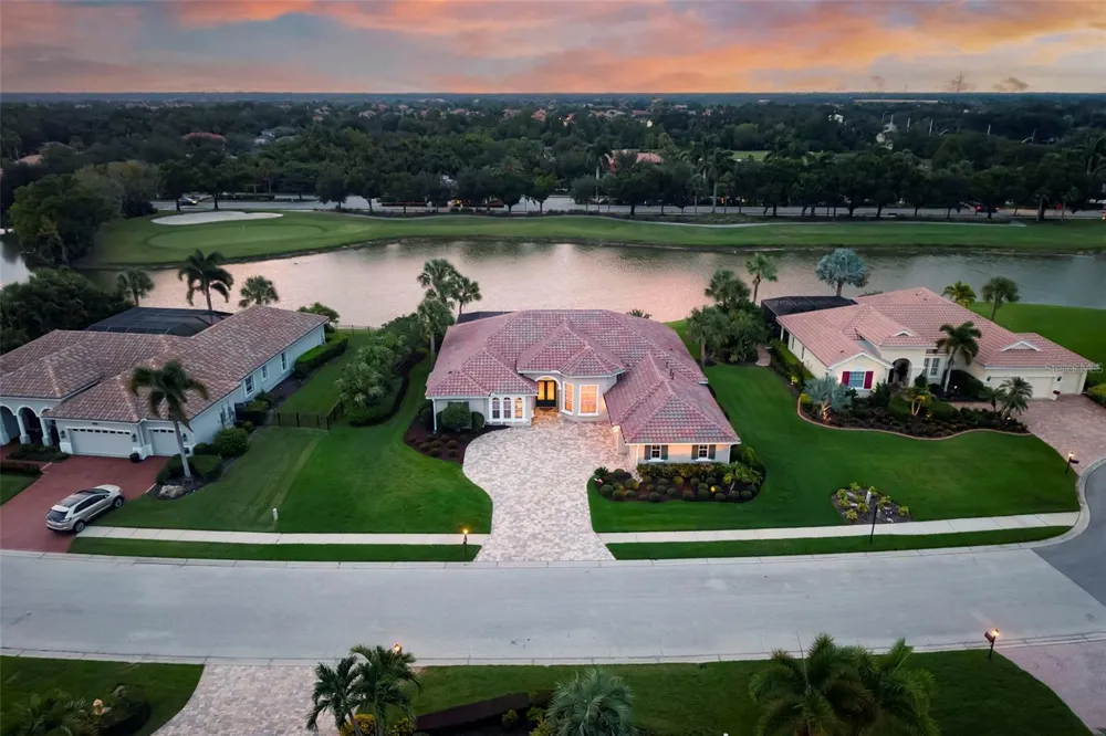 10625 RESTORATION TERRACE Bradenton, FL 34212