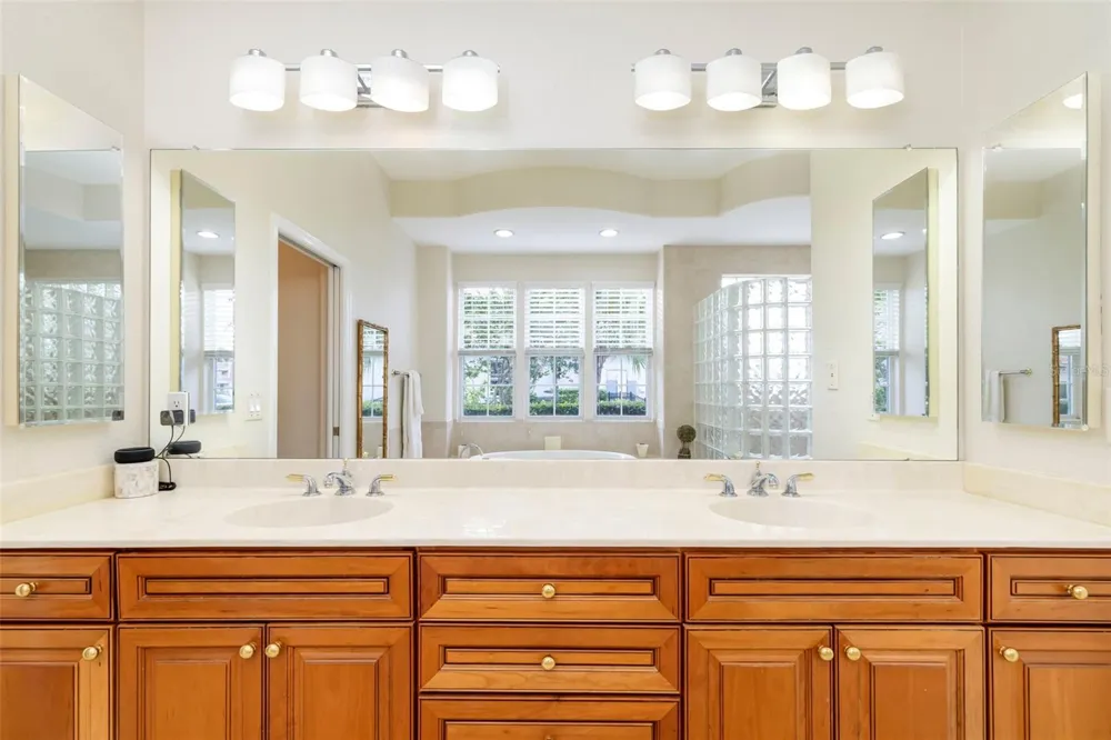 10625 RESTORATION TERRACE Bradenton, FL 34212