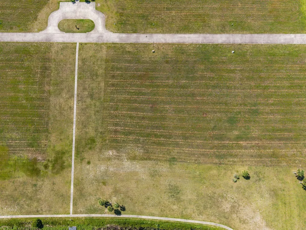 425 Vineyard Bay Port O Connor, TX 77982