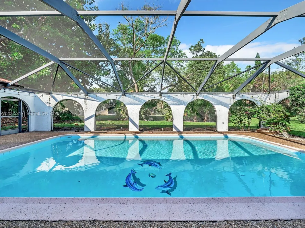 10251 NW 39th Ct Coral Springs, FL 33065