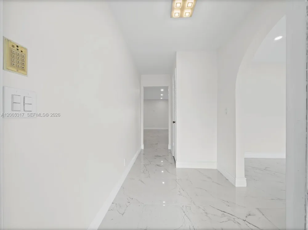 10251 NW 39th Ct Coral Springs, FL 33065
