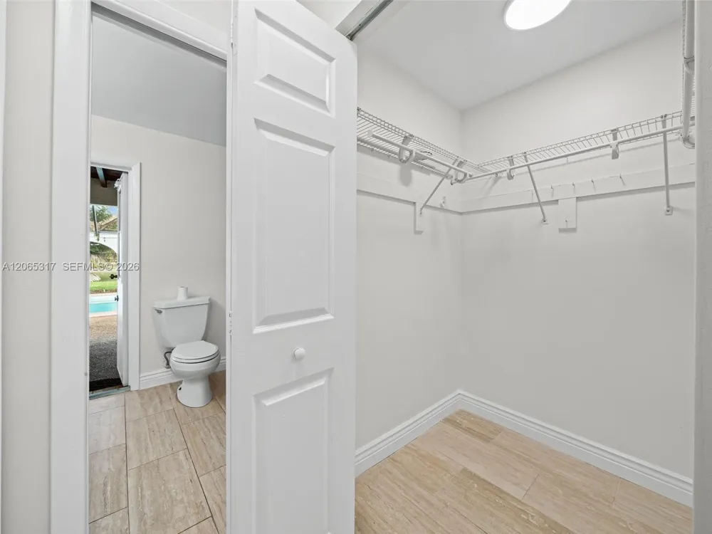 10251 NW 39th Ct Coral Springs, FL 33065
