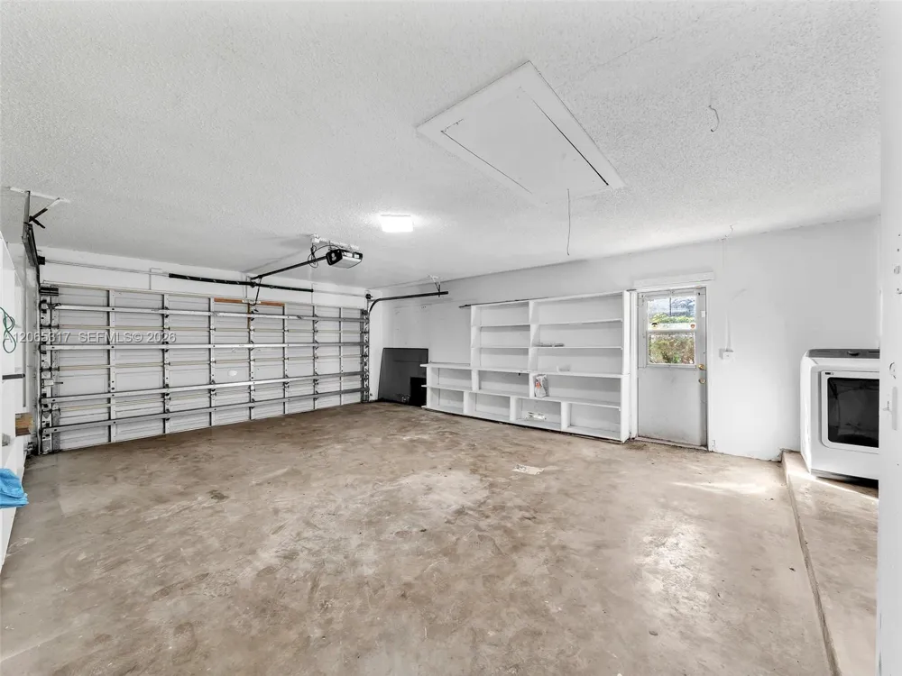 10251 NW 39th Ct Coral Springs, FL 33065